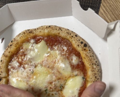 セブンイレブンのピザ